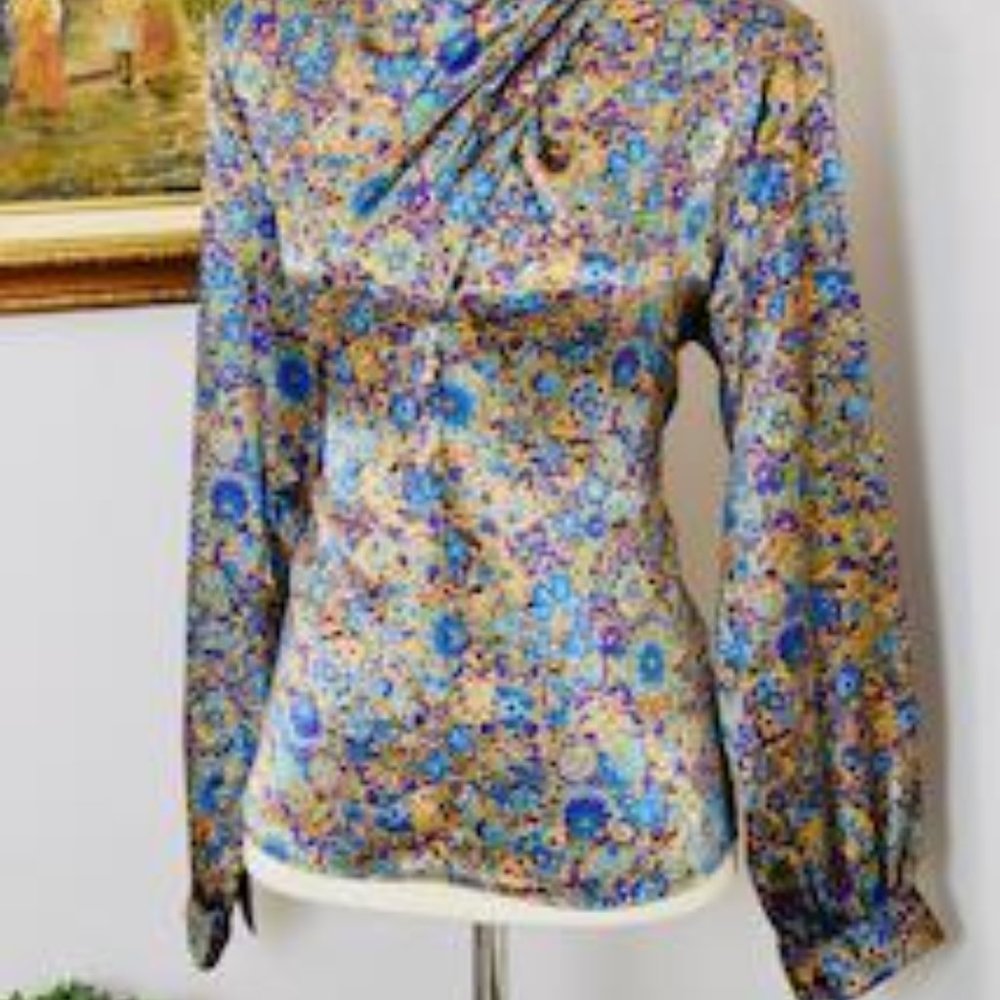 Rich colorful print blouse by Eva Laurel. Retrofit